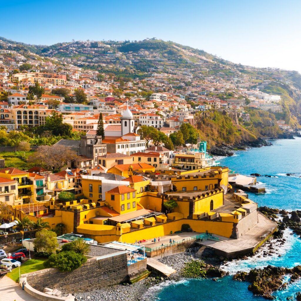 CREUER A LES CANÀRIES I MADEIRA