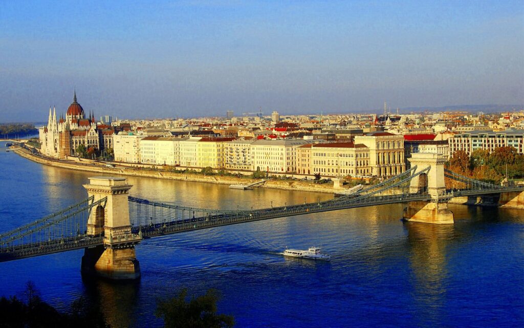 BUDAPEST I PRAGA